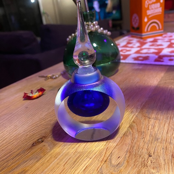 🎲🎸VINTAGE COBALT BLUE PERFUME BOTTLE🎸🎲 - Picture 7 of 10